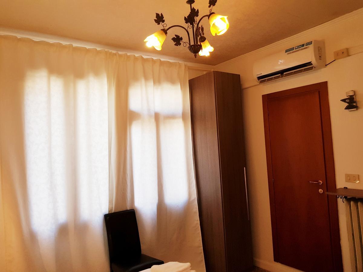 البندقية Residenza Ponte Degli Scalzi المظهر الخارجي الصورة